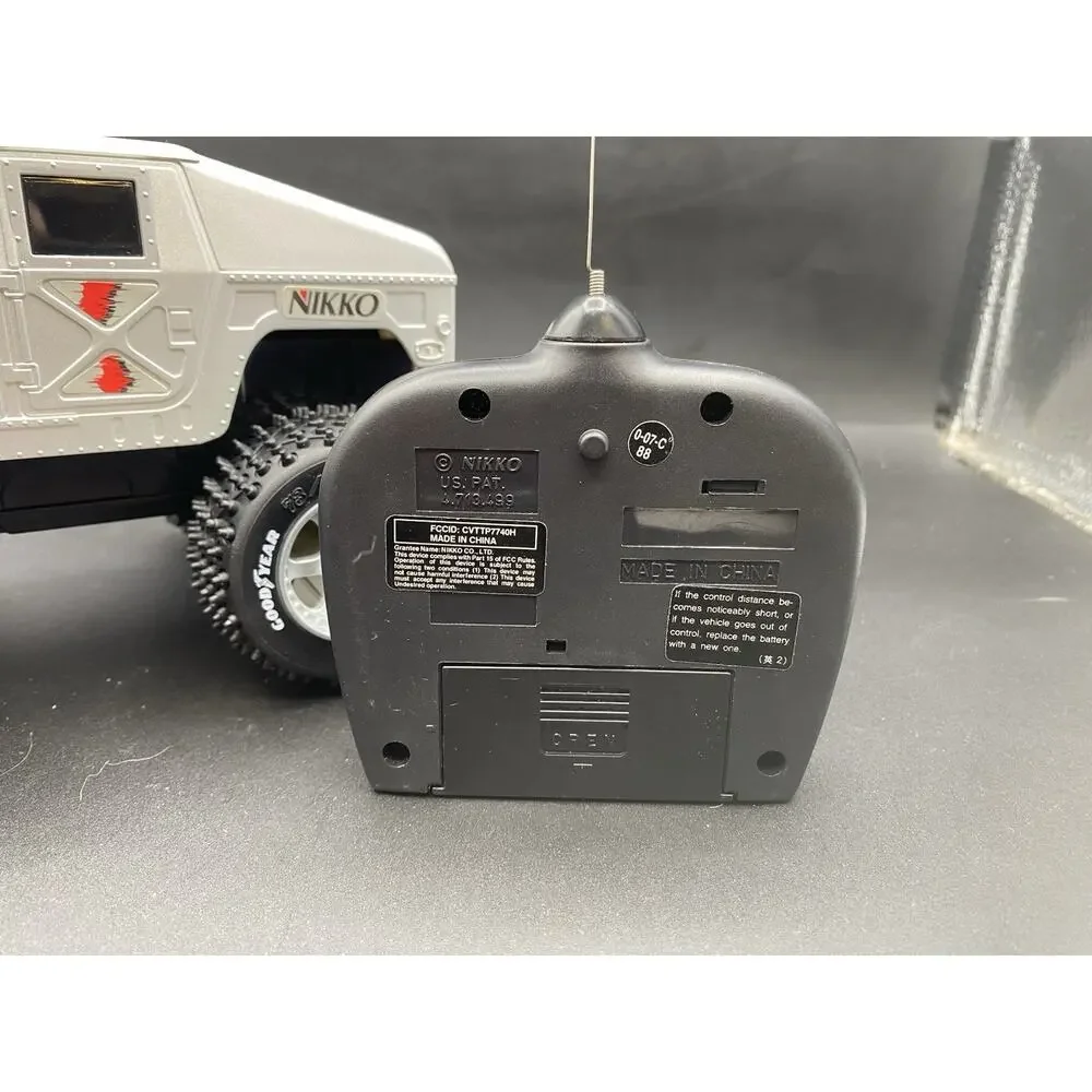 NIKKO Hummer RC Truck with Remote UNTESTED READ
